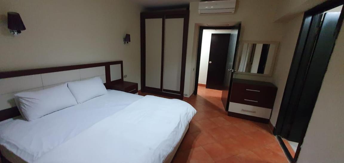 Porto Sokhna Pyramids Apartments With Sea View Families Only Ain Sukhna Extérieur photo